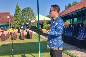 SEMANGAT PENDIDIKAN BERKOBAR DI SMP NEGERI 3 PURWOREJO KLAMPOK PADA PERINGATAN HARDIKNAS 2025